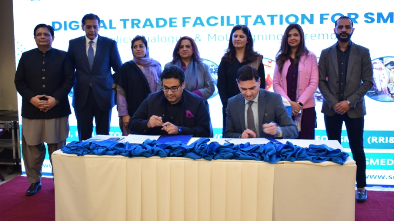 SMEDA Signs MOU with PSW and Hosts Panel on 'Digital Trade Facilitation for SMEs'